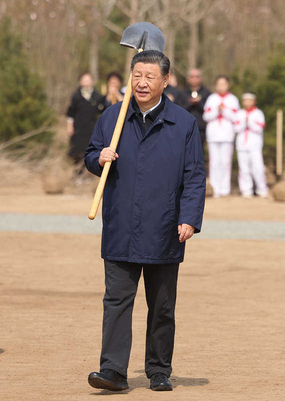 2024年4月3日,习近平总书记来到北京市通州区潞城镇参加首都义务植树活动。 2024年4月3日,习近平总书记来到北京市通州区潞城镇参加首都义务植树活动。