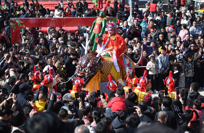 稷山：“高跷走兽”演绎神话传说闹新春-43081.jpg