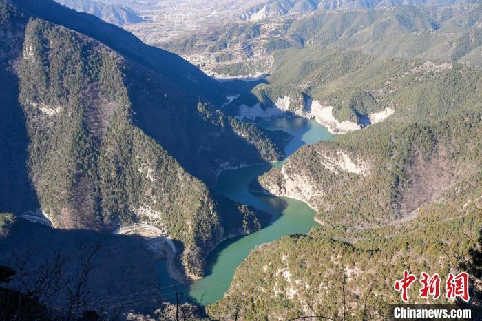 冬日石膏山美景。<a target='_blank' href='/' >中新网</a>记者 武俊杰 摄